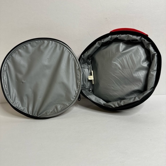 COPY - Pokemon Pokeball Kids Lunch Box Red White Black Hard Plastic 2017 - Picture 3 of 6